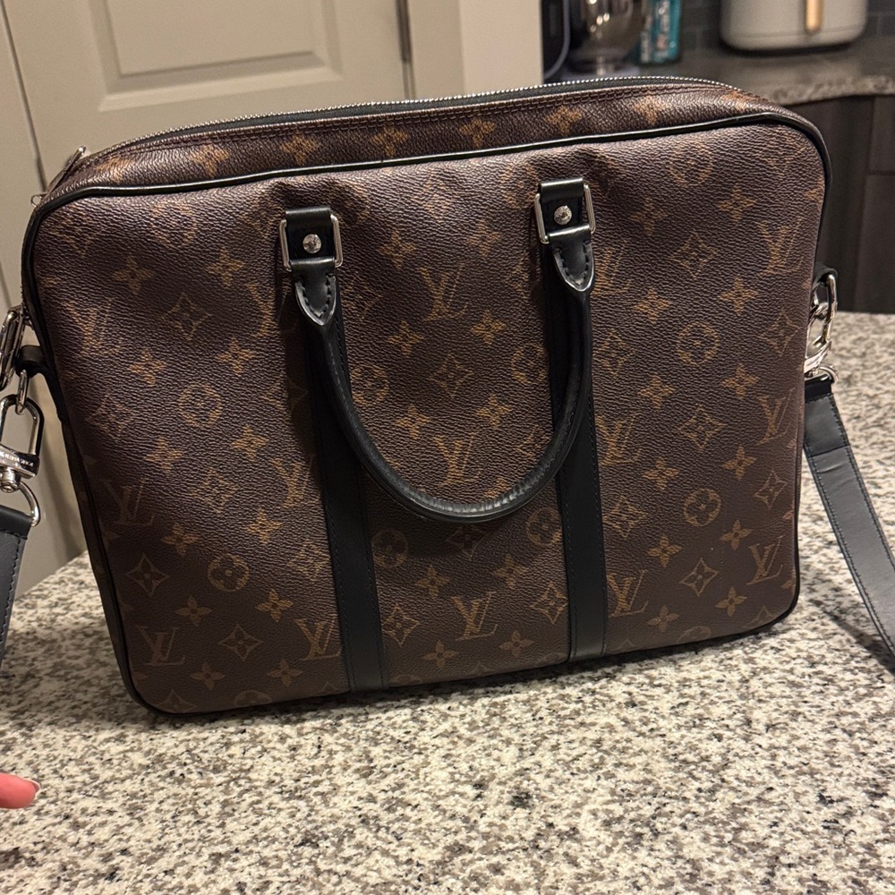 Louis Vuitton Porte-Documents